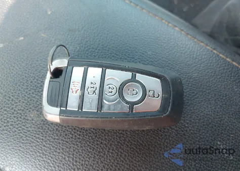 2020 Ford Fusion Plug-In Hybrid Titanium z USA, uszkodzony, nr VIN 3FA6P0SU3LR154945